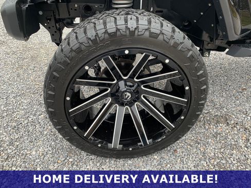 Used 2020 Jeep Gladiator Overland image 9