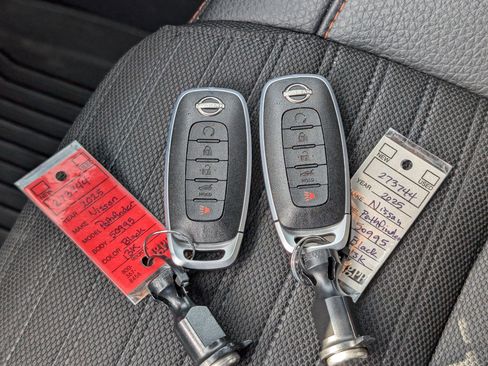 Used 2025 Nissan Pathfinder Rock Creek AWD/4WD image 38