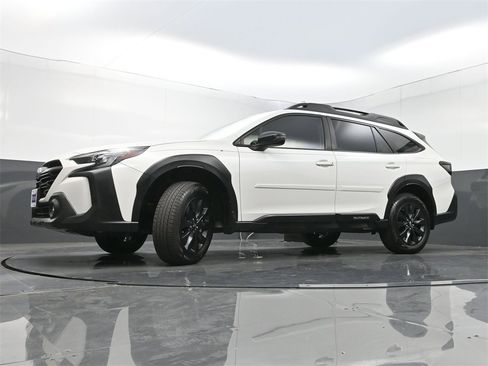 Used 2024 Subaru Outback Onyx Edition image 25