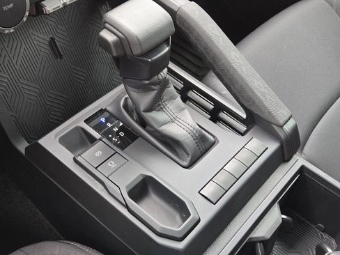 Used 2025 Toyota Tacoma SR image 28