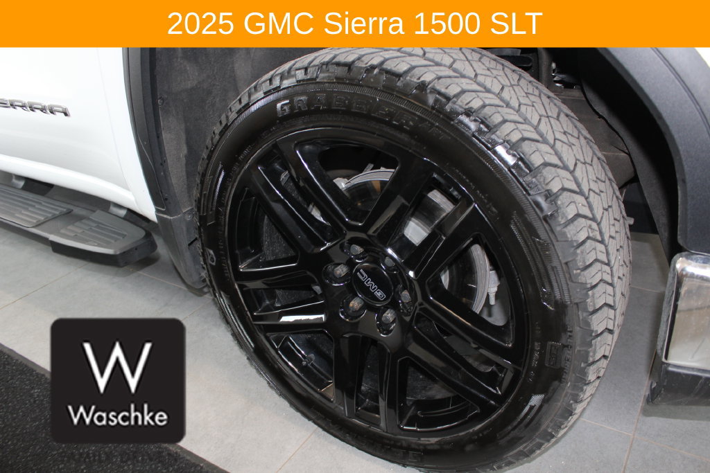 Used 2025 GMC Sierra 1500 SLT w/ SLT Premium Plus Package AWD/4WD image 15