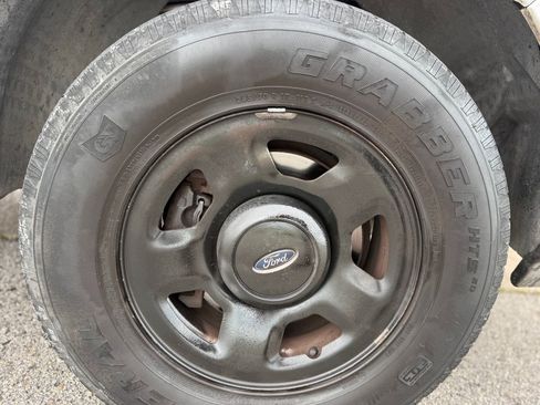 Used 2004 Ford Expedition XLT RWD image 22