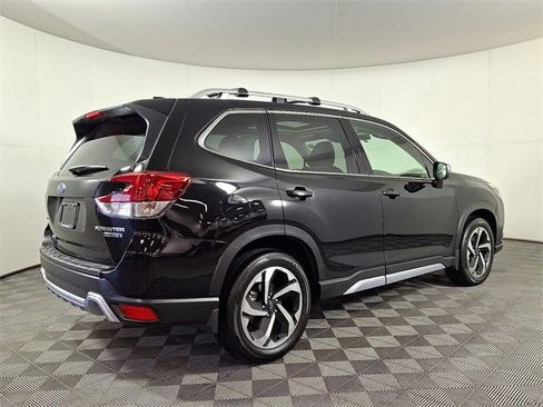 Used 2024 Subaru Forester Touring image 6