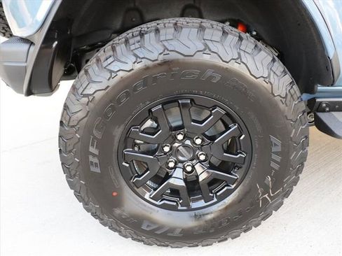 New 2025 Ford Bronco Raptor image 7