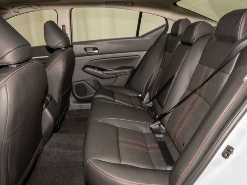 New 2025 Nissan Altima 2.5 SR image 8