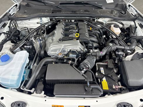 New 2026 MAZDA MX-5 Miata Club w/ Interior Package RWD image 11