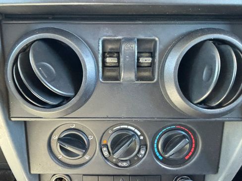 Used 2007 Jeep Wrangler Sahara w/ PWR Convenience Group AWD/4WD image 18