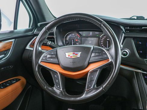 Used 2022 Cadillac XT5 Premium Luxury AWD/4WD image 12