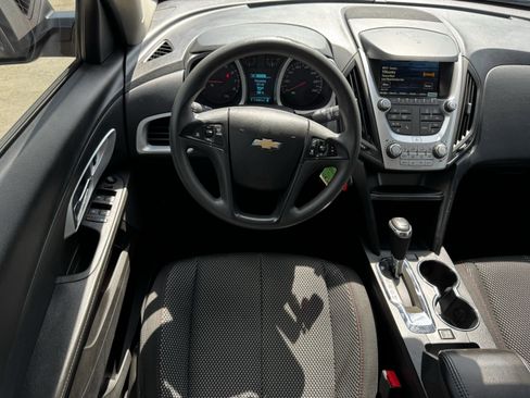 Used 2017 Chevrolet Equinox LS FWD image 14