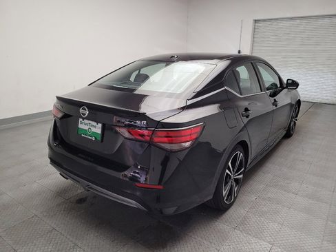 Used 2022 Nissan Sentra SR w/ Lighting Package FWD image 9