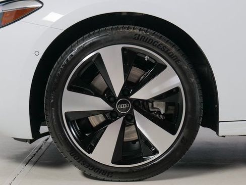 Certified 2025 Audi A5 2.0T Premium w/ Convenience Package AWD/4WD image 32