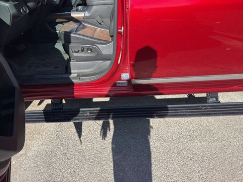 Used 2024 Chevrolet Silverado 2500 High Country w/ High Country Premium Package image 6