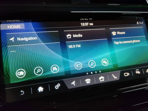 Used 2018 Land Rover Discovery HSE image 33