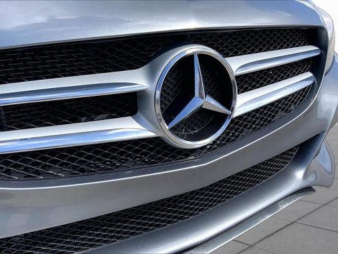 Used 2018 Mercedes-Benz C 300 Sedan w/ Premium Package image 29