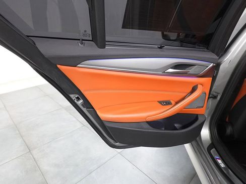 Used 2019 BMW M5 image 24