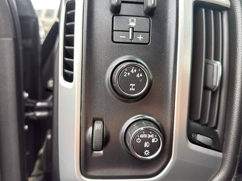 Used 2015 GMC Sierra 2500 SLE w/ SLE Preferred Package AWD/4WD image 19