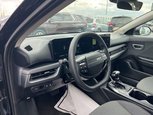 Certified 2025 Kia K4 FWD image 10