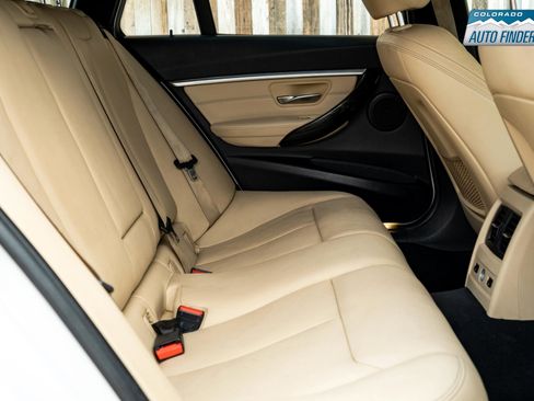 Used 2017 BMW 330i xDrive Wagon image 25