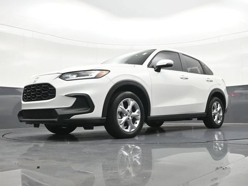 Used 2023 Honda HR-V LX image 24