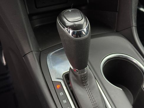 Used 2019 Chevrolet Equinox LT image 17