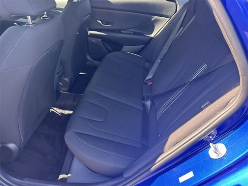 Used 2024 Hyundai Elantra SEL image 20