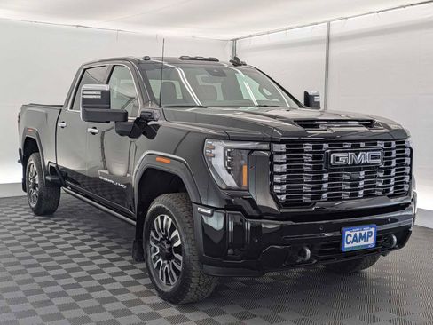Used 2025 GMC Sierra 3500 Denali Ultimate AWD/4WD image 8