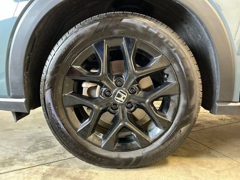 Certified 2025 Honda HR-V Sport image 11