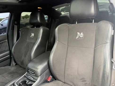 Used 2018 Dodge Charger R/T Scat Pack w/ Dynamics Package RWD image 28