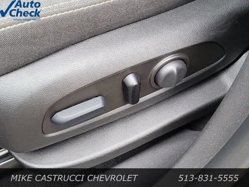 Used 2023 Chevrolet Equinox LT FWD image 22