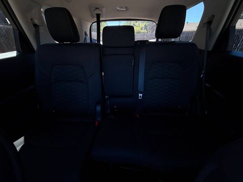 Used 2025 Nissan Pathfinder SV FWD image 40