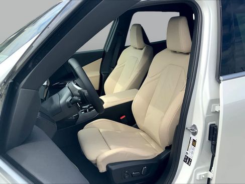 New 2026 BMW X3 xDrive30i w/ Premium Package AWD/4WD image 9