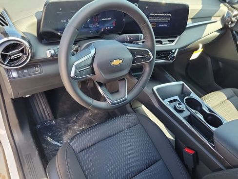 New 2026 Chevrolet Equinox LT w/ Safety and Technology Package image 16