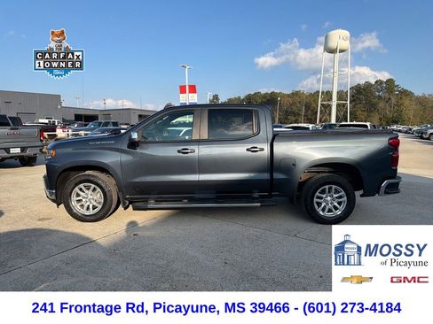 Used 2022 Chevrolet Silverado 1500 LT image 2