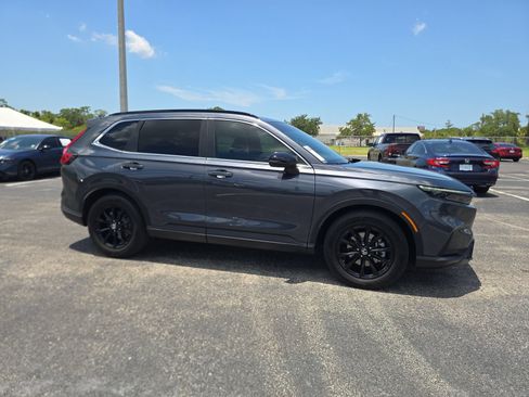 Used 2025 Honda CR-V Sport-L image 2