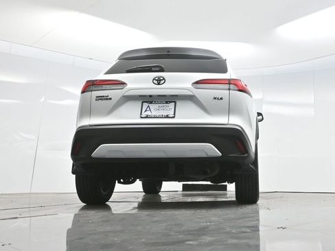 Used 2023 Toyota Corolla Cross XLE w/ Convenience Package FWD image 66