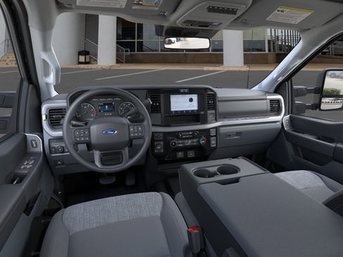 New 2026 Ford F250 XLT w/ FX4 Off-Road Package AWD/4WD image 9