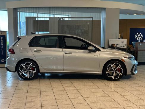 New 2025 Volkswagen GTI SE image 5