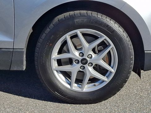 Used 2024 Ford Edge SEL w/ Convenience Package image 8