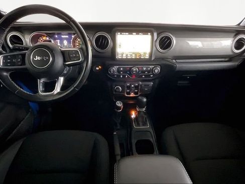 Used 2022 Jeep Wrangler Unlimited Sahara image 7