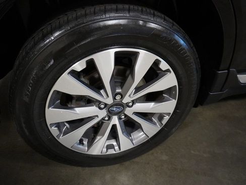 Used 2018 Subaru Outback 2.5i Touring w/ Popular Package #3 image 16