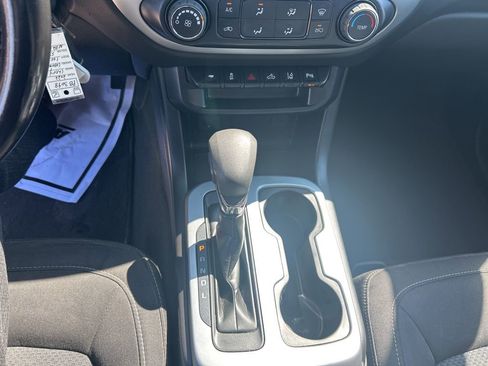 Used 2022 Chevrolet Colorado LT w/ Safety Package image 20