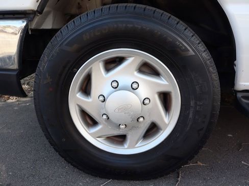 Used 2012 Ford E-350 and Econoline 350 XLT RWD image 39
