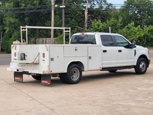 Used 2020 Ford F350 XL w/ Power Equipment Group RWD image 4
