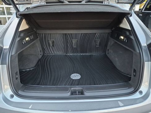 Used 2023 Buick Envision Avenir AWD/4WD image 25