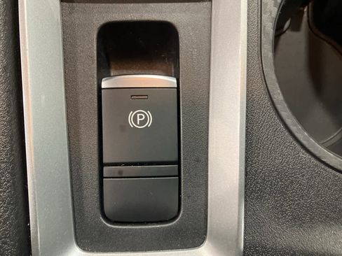 Used 2025 Nissan Altima 2.5 SV image 15