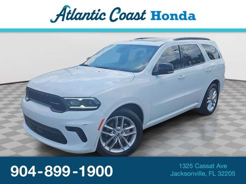 Used 2024 Dodge Durango GT RWD image 1