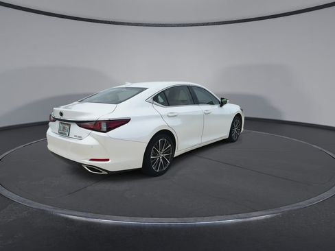 Used 2025 Lexus ES 350 w/ Premium Package image 8
