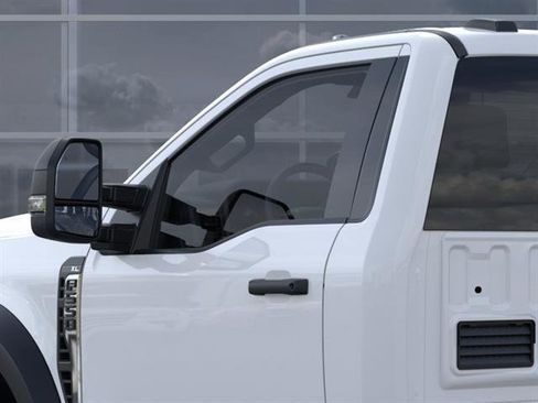 New 2026 Ford F550 2WD Regular Cab Super Duty image 21