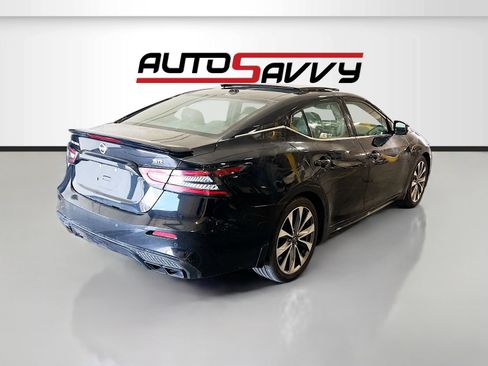 Used 2022 Nissan Maxima SR w/ Sport Mat Group FWD image 7