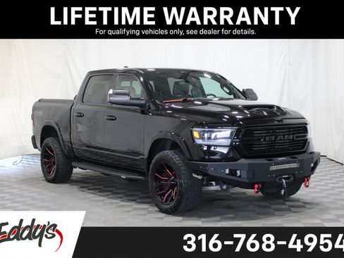 Used 2022 RAM 1500 Laramie AWD/4WD image 1